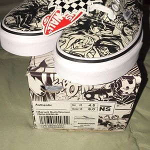 VANS MARVEL COLLAB NWT